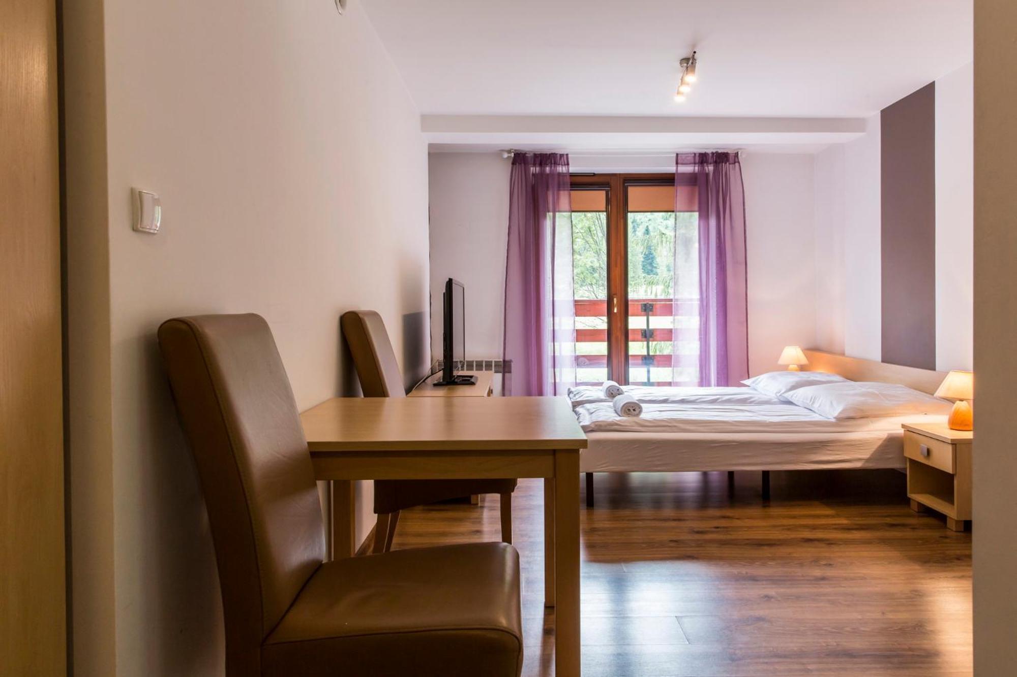 Udanypobyt Apartamenty Przy Dolinach E I F كوشتيليسكا المظهر الخارجي الصورة